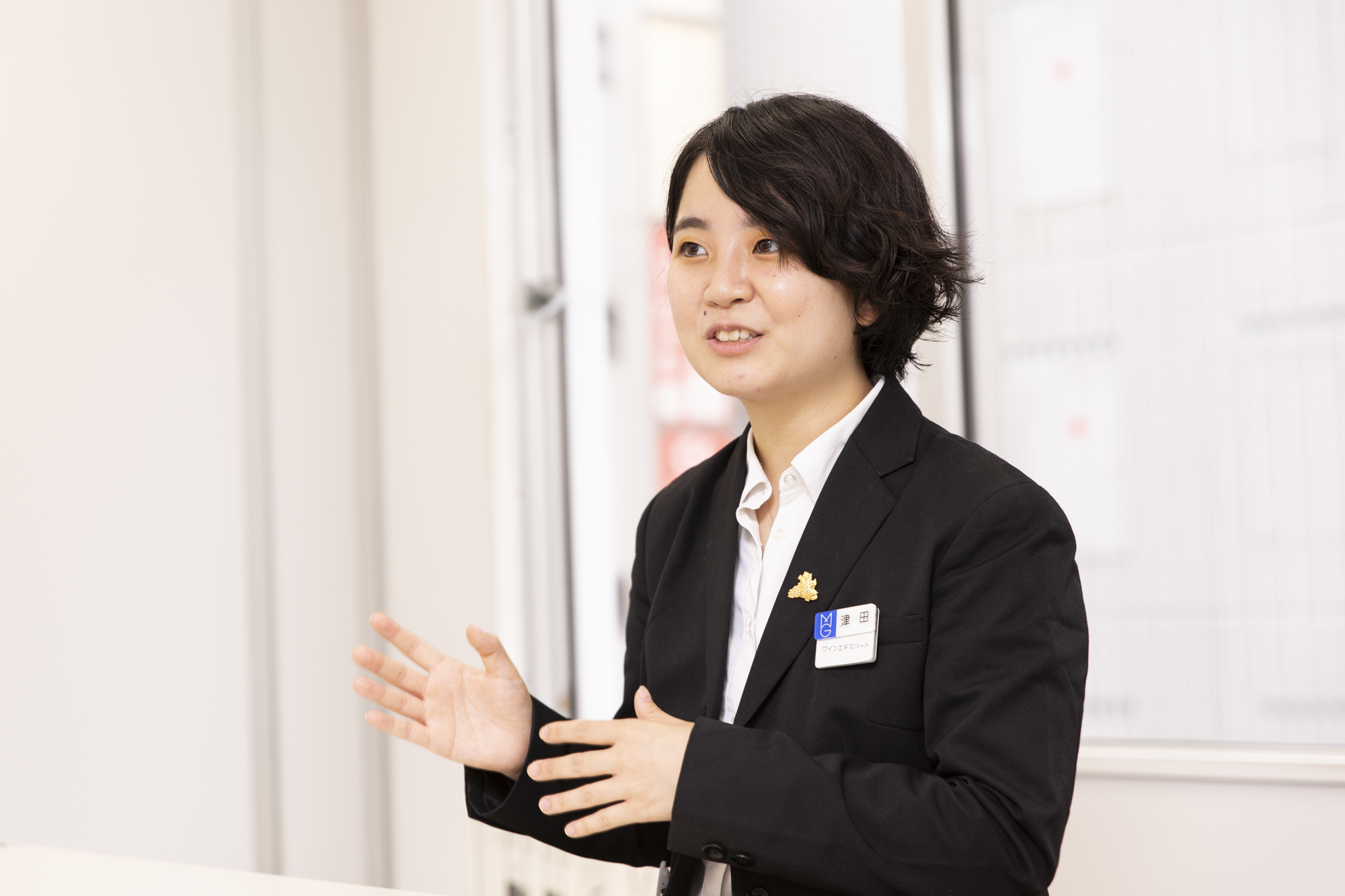 プロとして奥深いワイン選びをお手伝い。お客様がもっとワクワクする売場へ