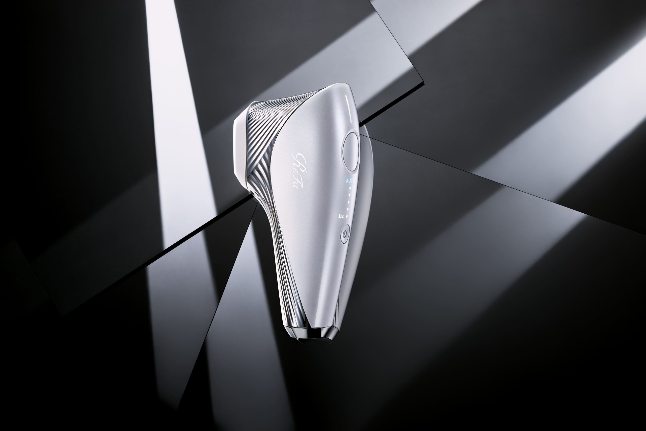 リファ＞光美容体験 POP UP | 松屋銀座